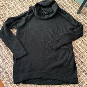 Cashmere cowl neck sweater with pockets